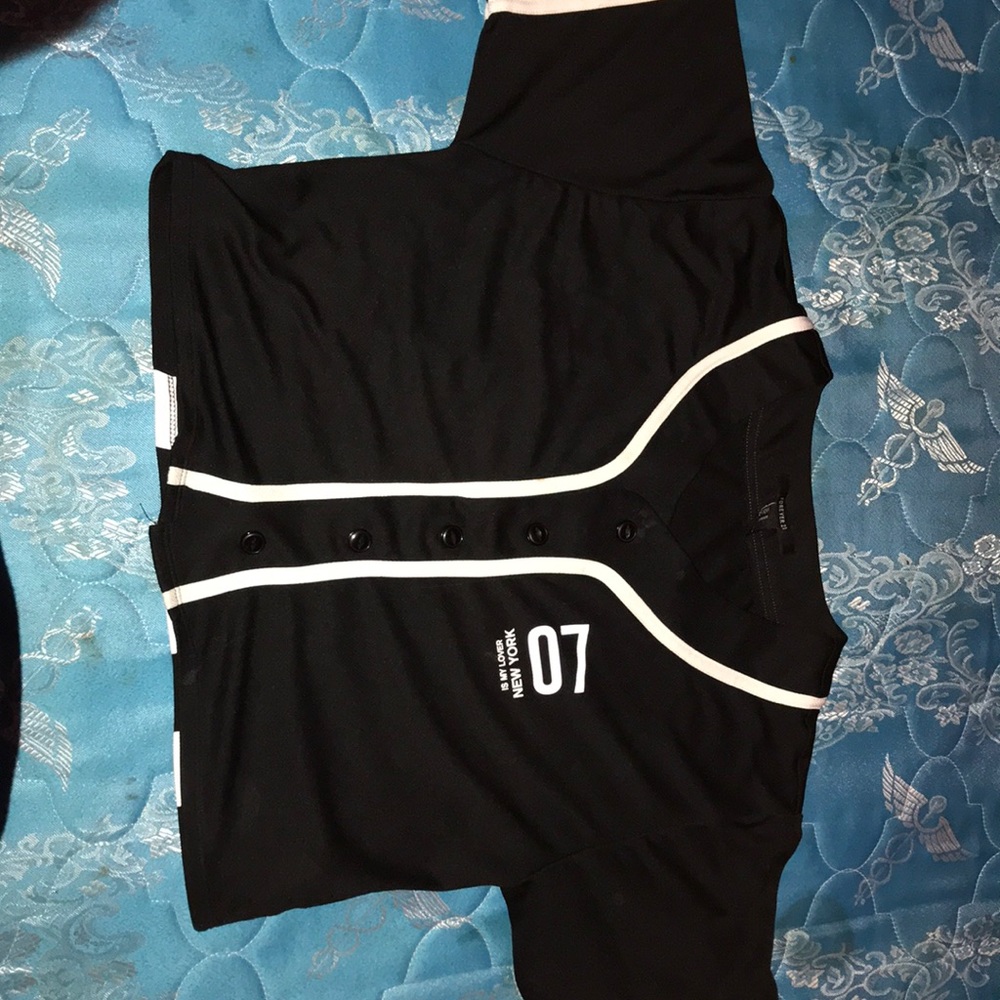 Crop top shirt